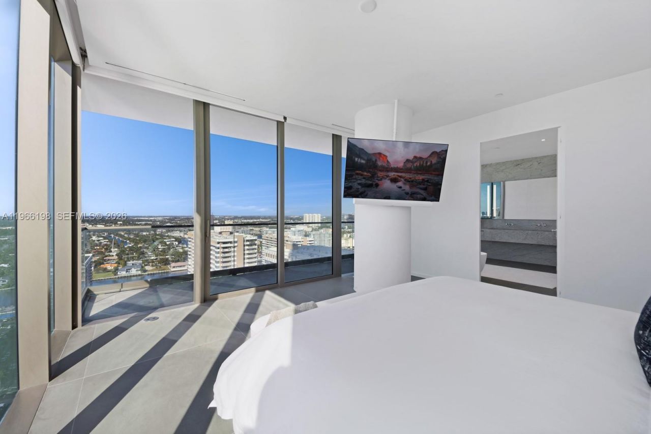 2000 S Ocean Dr, Unit 25B, Hallandale Beach, FL 33009 Photo