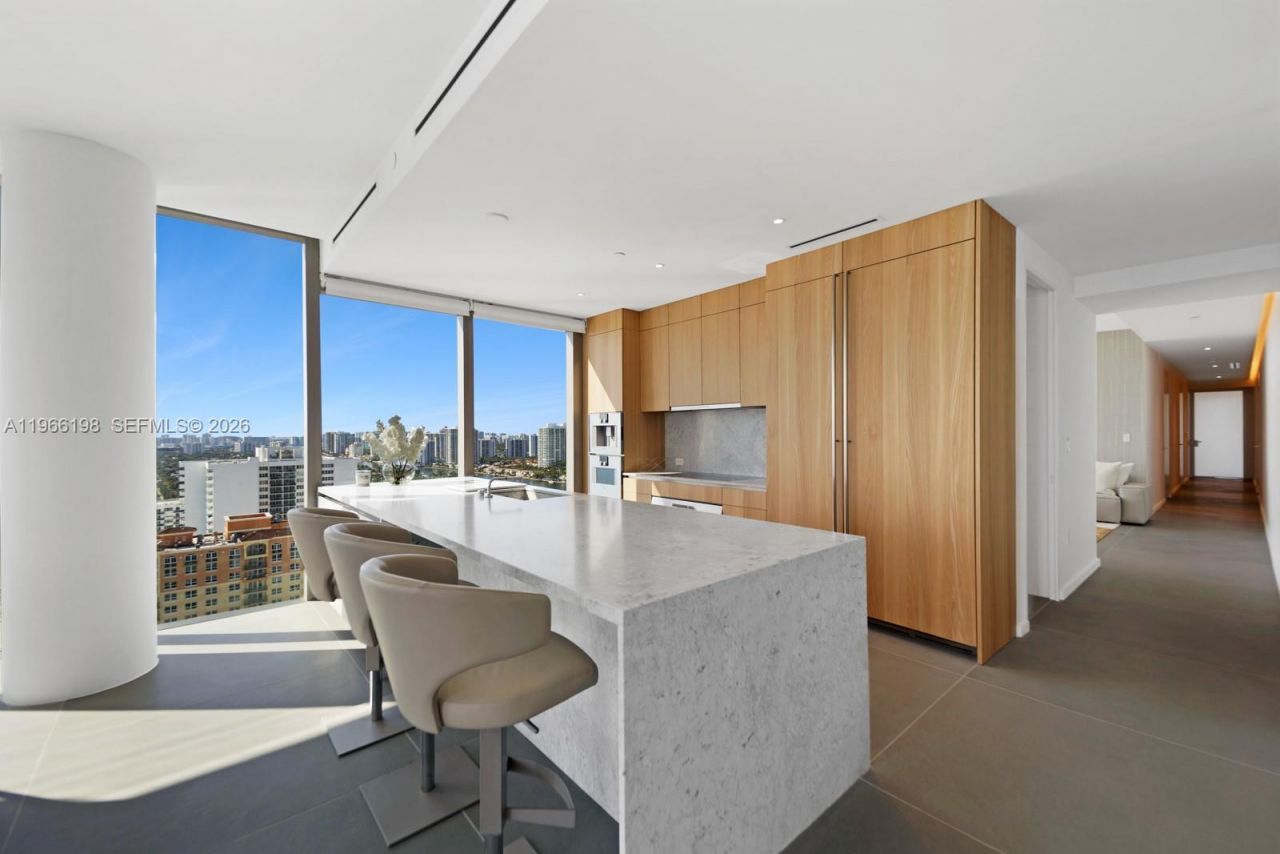 2000 S Ocean Dr, Unit 25B, Hallandale Beach, FL 33009 Photo