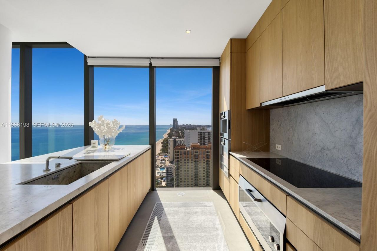 2000 S Ocean Dr, Unit 25B, Hallandale Beach, FL 33009 Photo