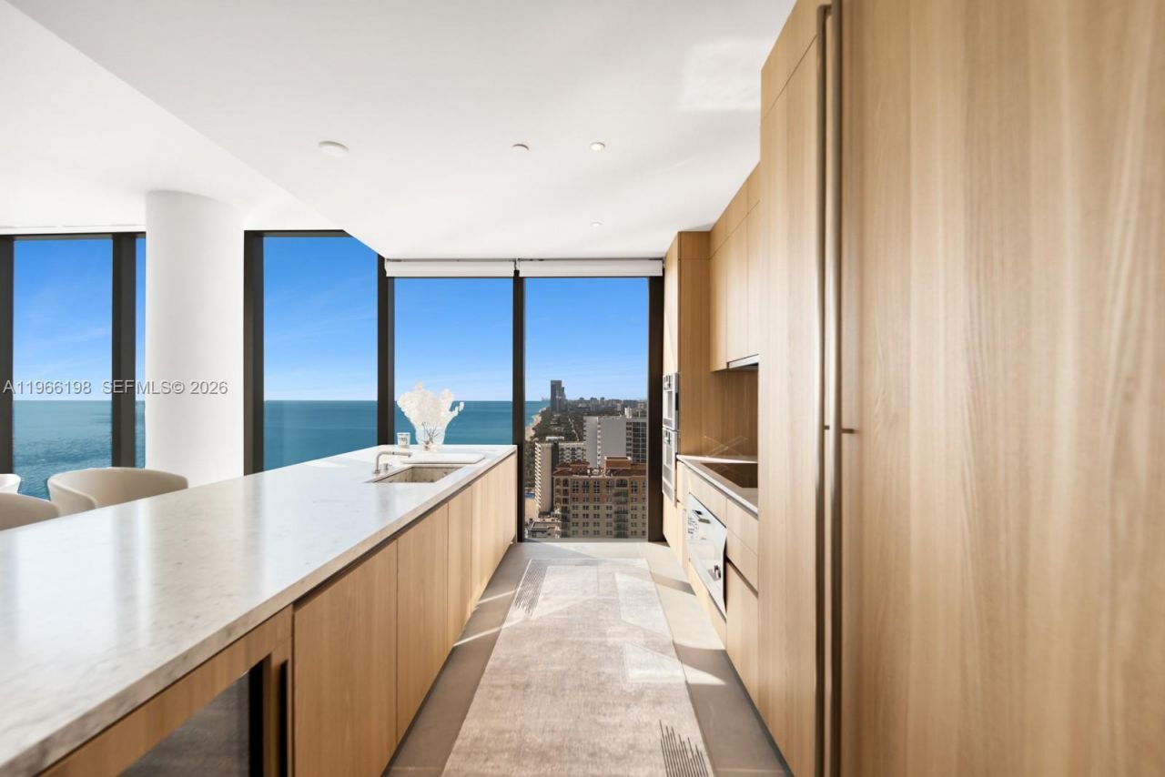 2000 S Ocean Dr, Unit 25B, Hallandale Beach, FL 33009 Photo