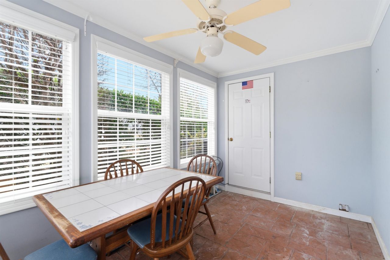 772 Wilshire Ln.  Photo 12