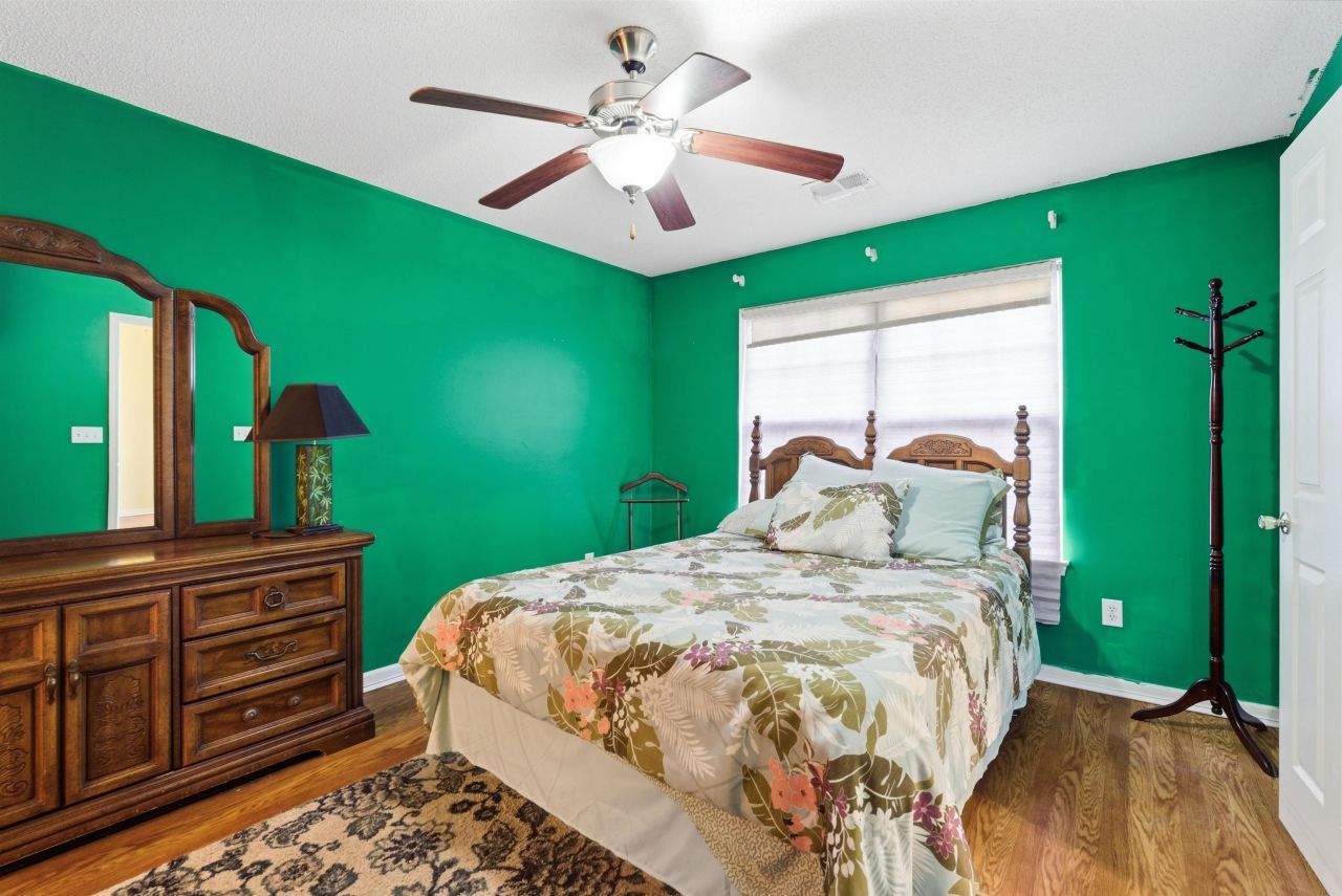 772 Wilshire Ln.  Photo 17