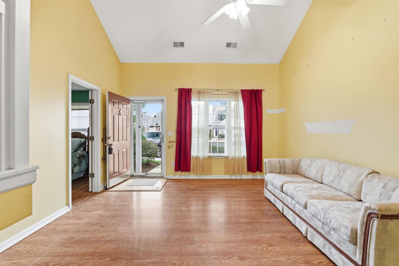 772 Wilshire Ln.  Photo 6