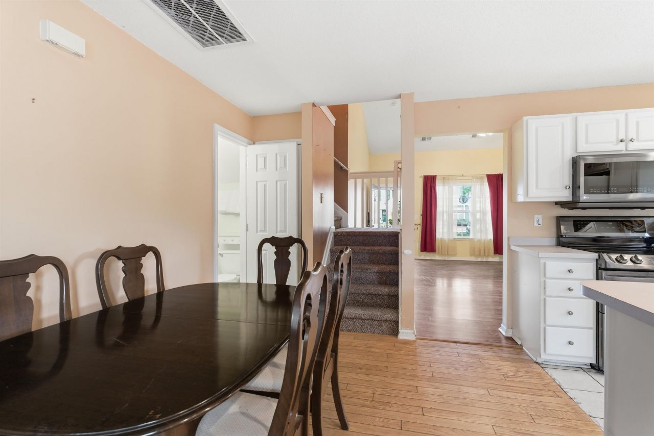 772 Wilshire Ln.  Photo 9