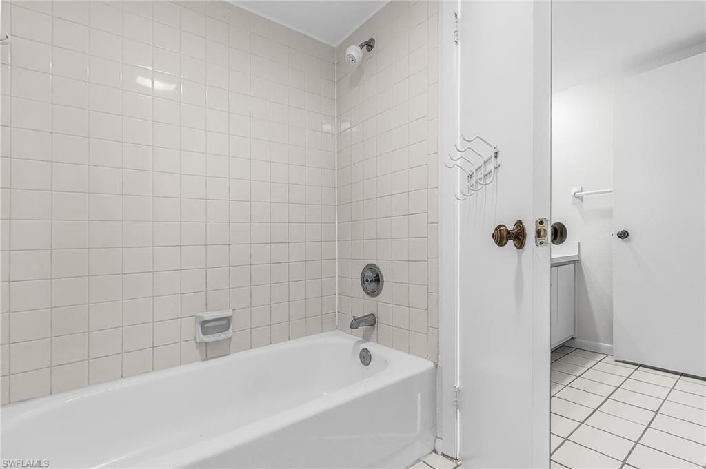 5590 Woodrose Ct, Unit 4, Fort Myers, FL 33907 Photo