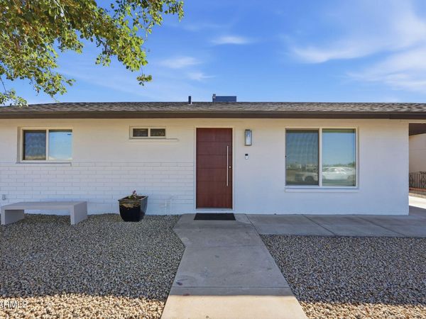 123 W SOUTH MOUNTAIN Avenue, Phoenix, AZ 85041