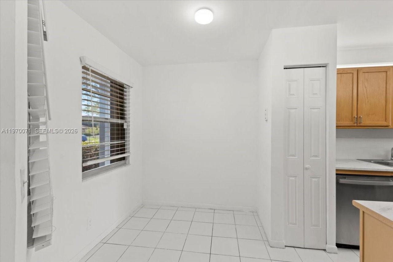 12701 SW 13th St, Unit 113F, Pembroke Pines, FL 33027 Photo