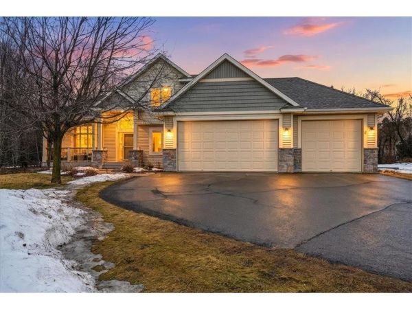 925 Sadie's Lane, Hudson, WI 54016