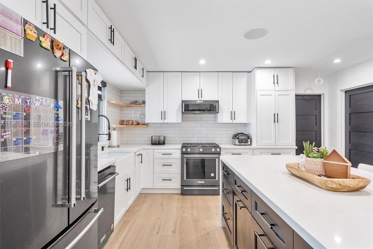 10950 NW 16th Ct, Pembroke Pines, FL 33026 Photo