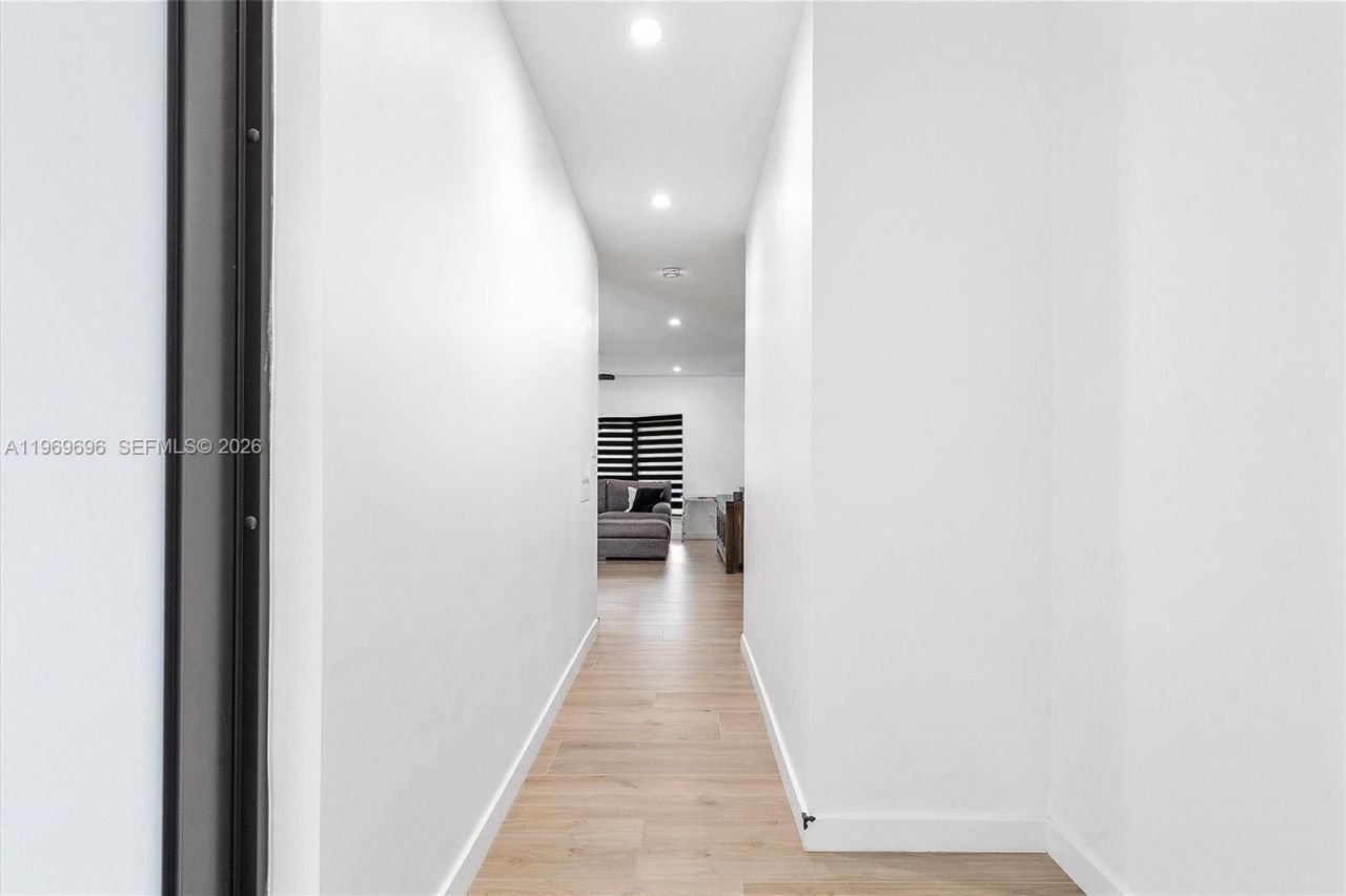 10950 NW 16th Ct, Pembroke Pines, FL 33026 Photo