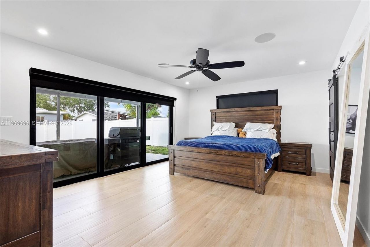 10950 NW 16th Ct, Pembroke Pines, FL 33026 Photo