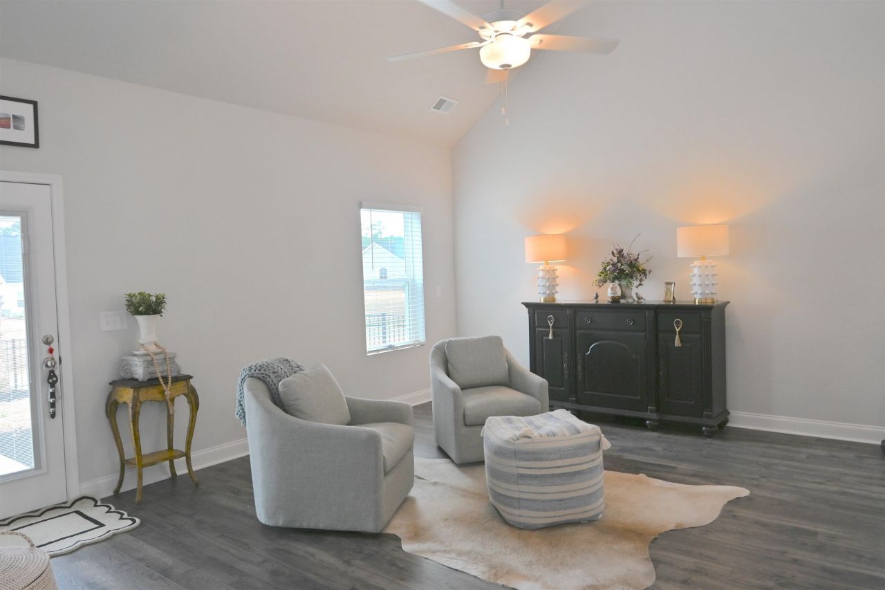 2464 Campton Loop  Photo 13