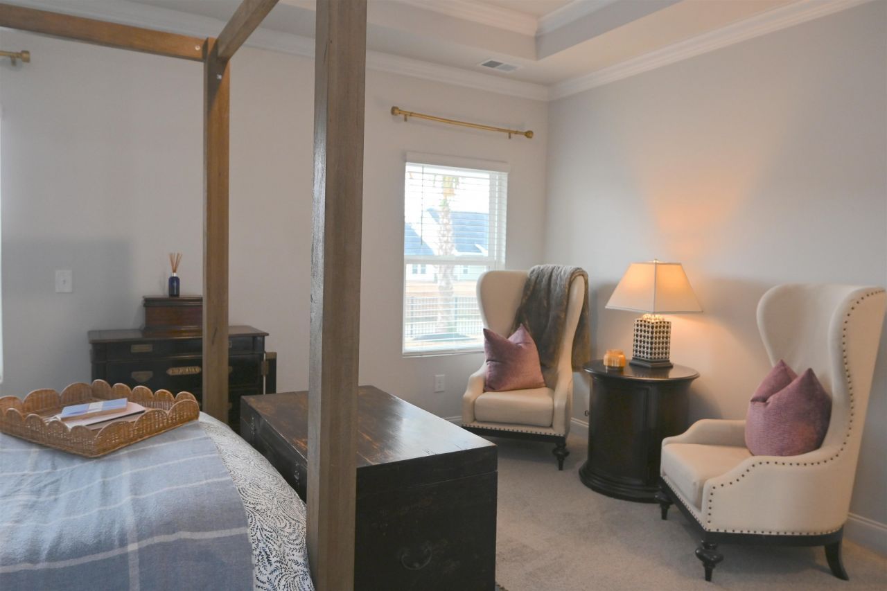 2464 Campton Loop  Photo 16