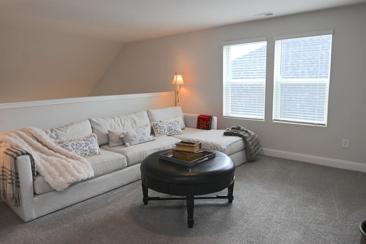 2464 Campton Loop  Photo 24