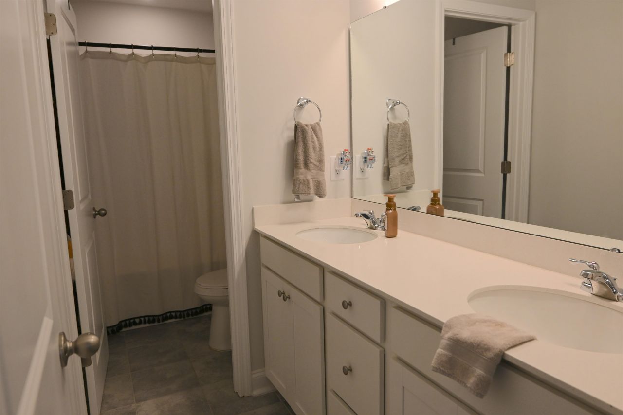 2464 Campton Loop  Photo 30