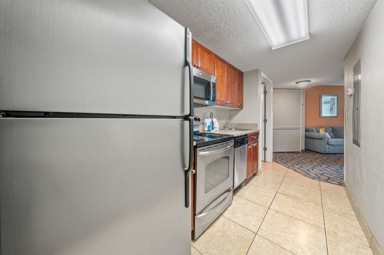 5200 N Ocean Blvd.  Photo 12