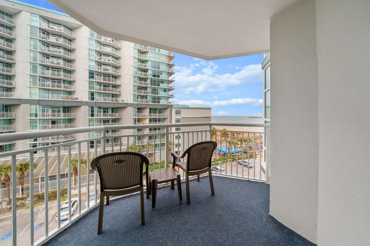 5200 N Ocean Blvd.  Photo 16