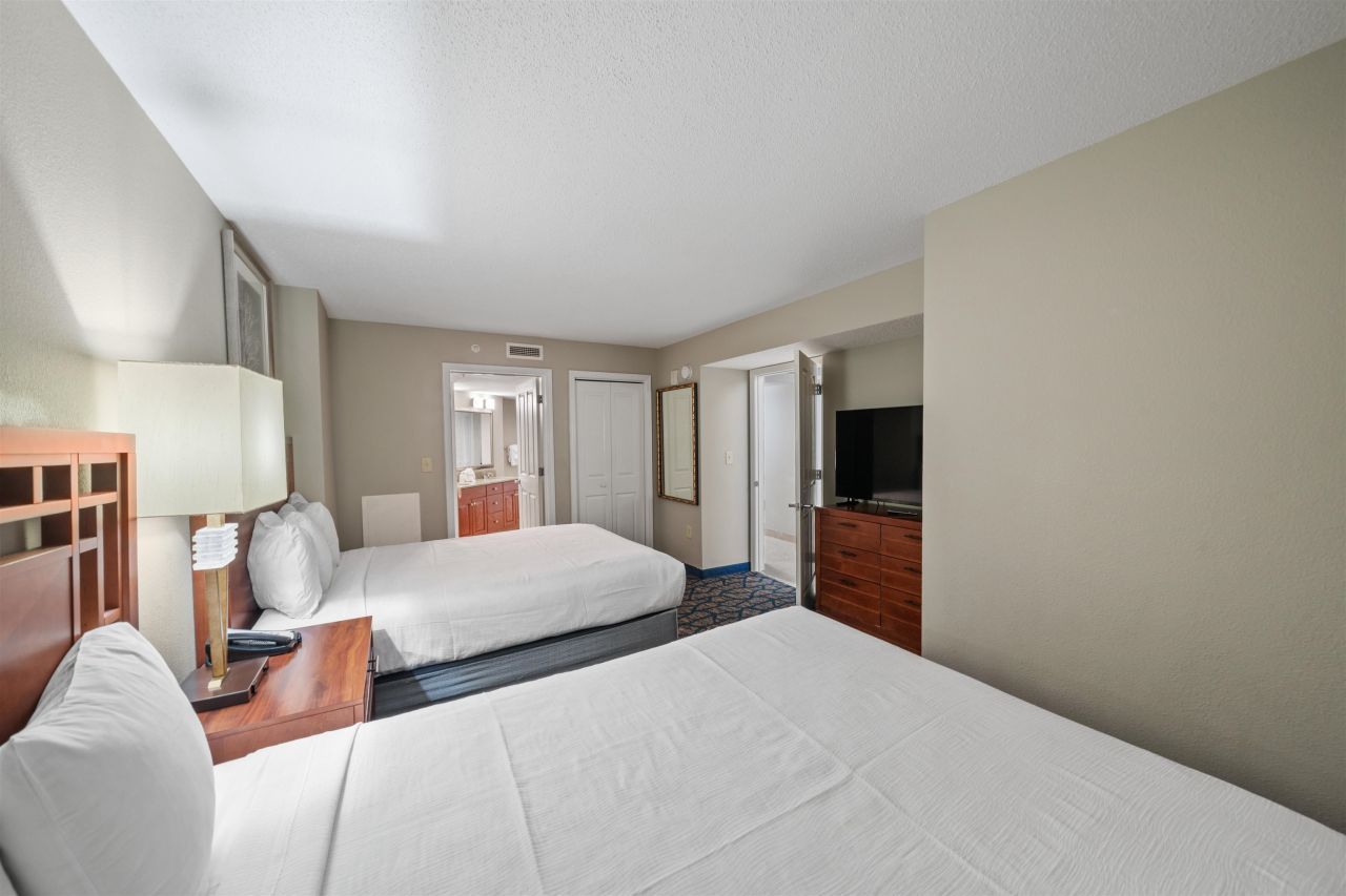 5200 N Ocean Blvd.  Photo 6