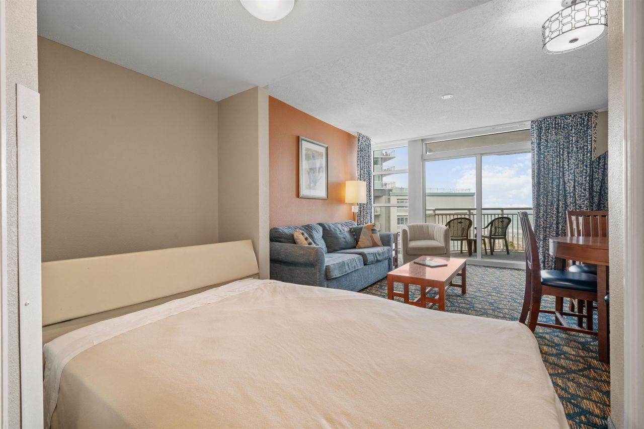 5200 N Ocean Blvd.  Photo 9