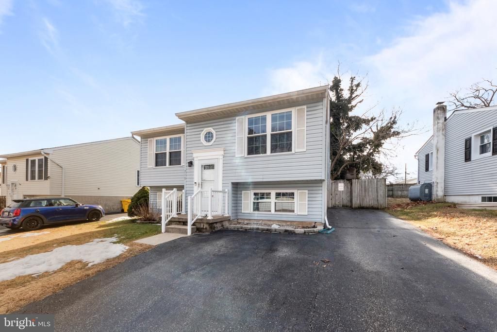 719 203rd Street, Pasadena, MD 21122 Main Photo