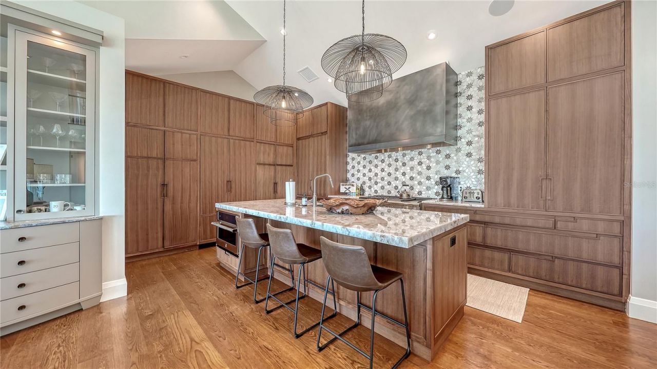 95 52nd Street, Holmes Beach, FL 34217 Photo