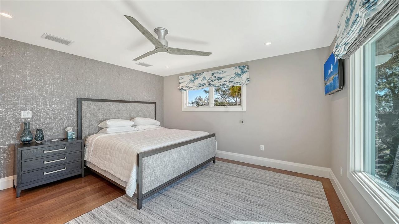 95 52nd Street, Holmes Beach, FL 34217 Photo