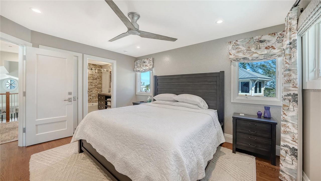 95 52nd Street, Holmes Beach, FL 34217 Photo