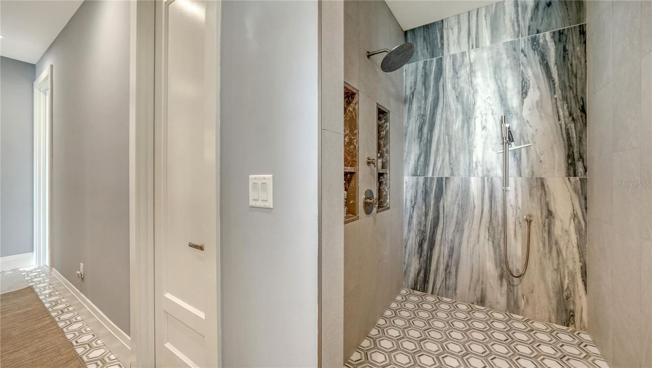 95 52nd Street, Holmes Beach, FL 34217 Photo