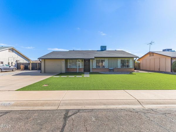 7953 W SAHUARO Drive, Peoria, AZ 85345
