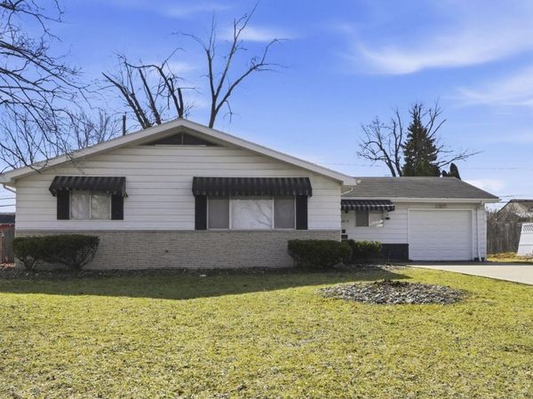 2824 Ashcroft Drive, Fort Wayne, IN 46806