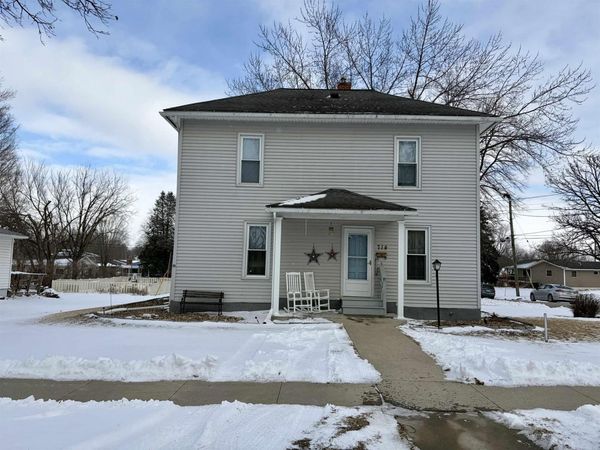 714 SW 4th Avenue, Independence, IA 50644