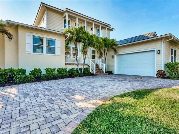 634 KEY ROYALE DRIVE, HOLMES BEACH, FL 34217