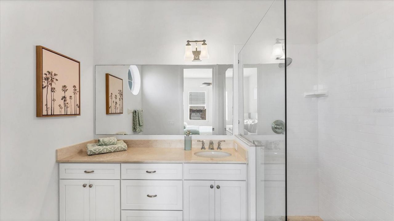 634 Key Royale Drive, Holmes Beach, FL 34217 Photo