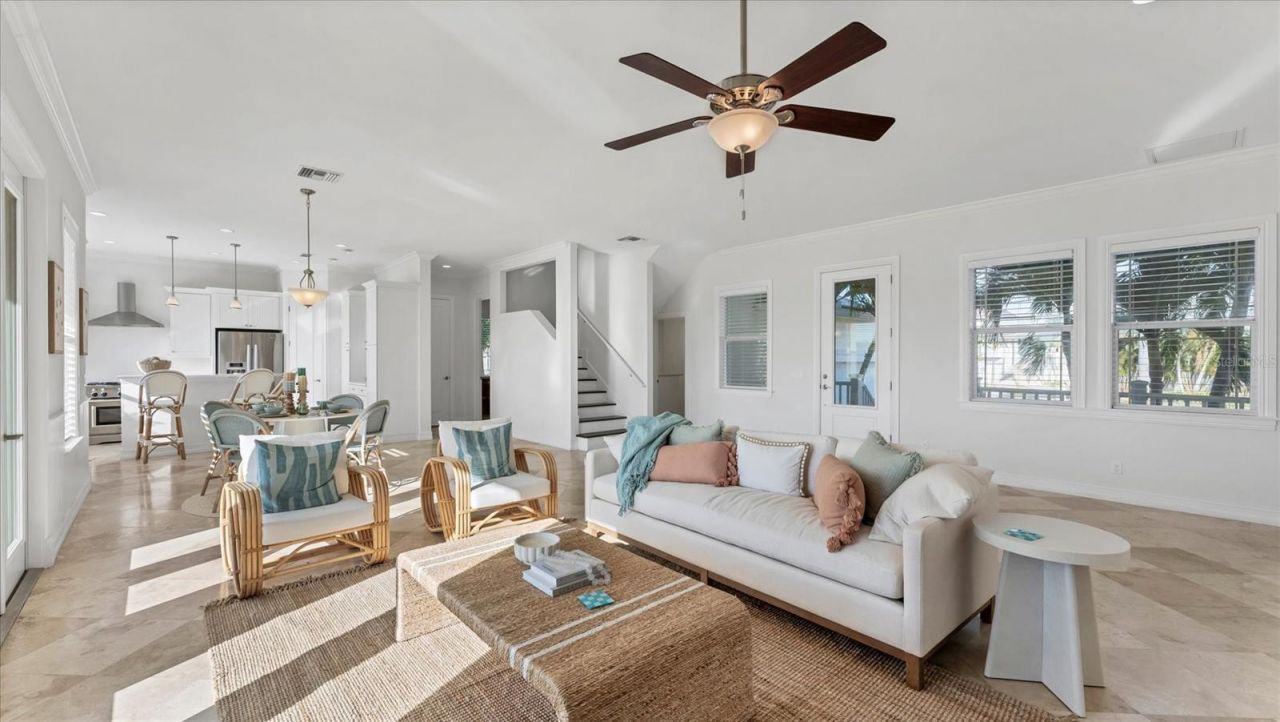 634 Key Royale Drive, Holmes Beach, FL 34217 Photo