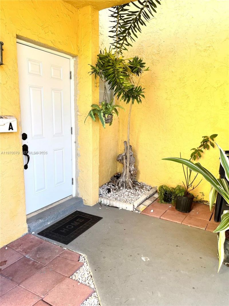 13725 SW 84th St, Unit A, Miami, FL 33183 Photo