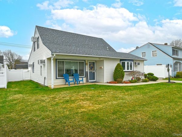 232 Old Farm Road, Levittown, NY 11756