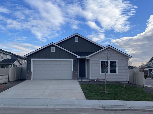 498 S Bobby Way, Kuna, ID 83634