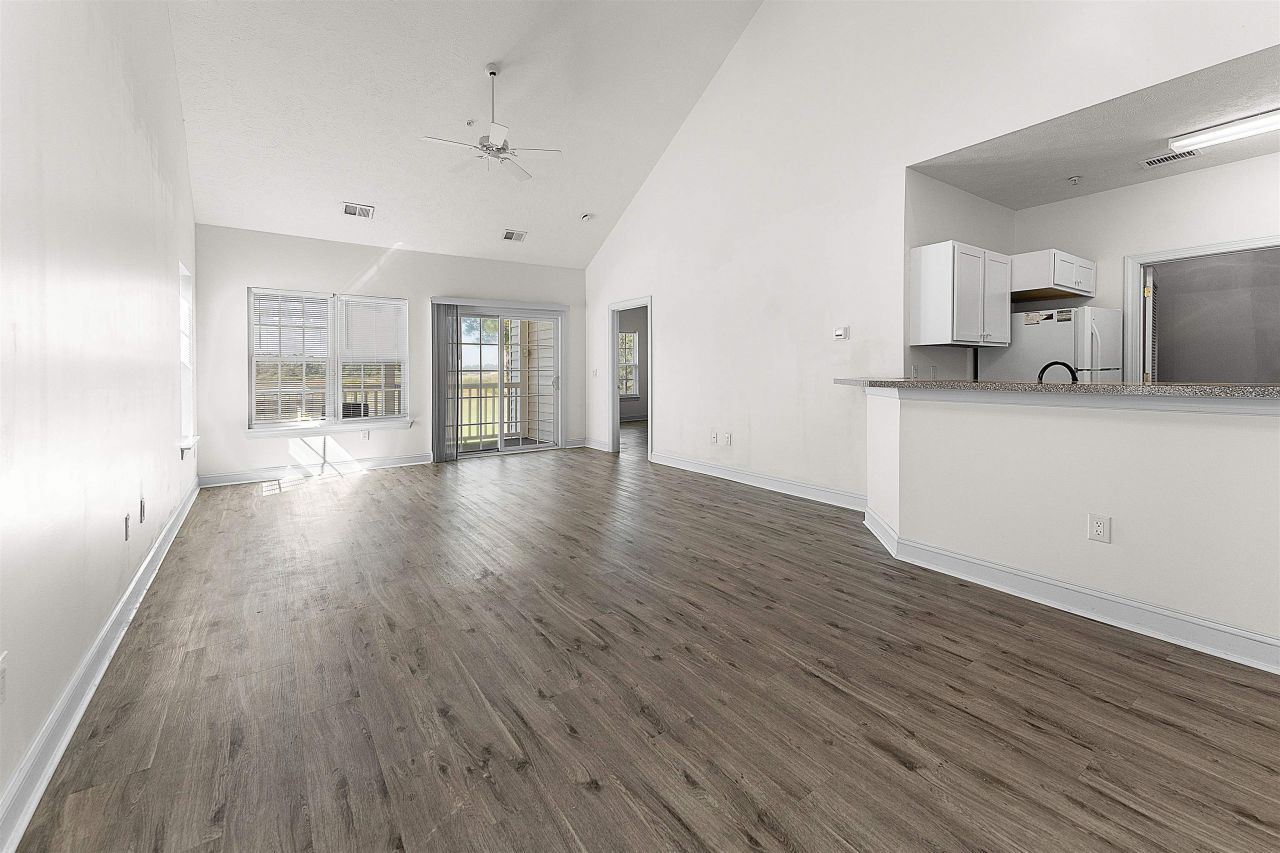 6010 Windsor Green Way  Photo 12