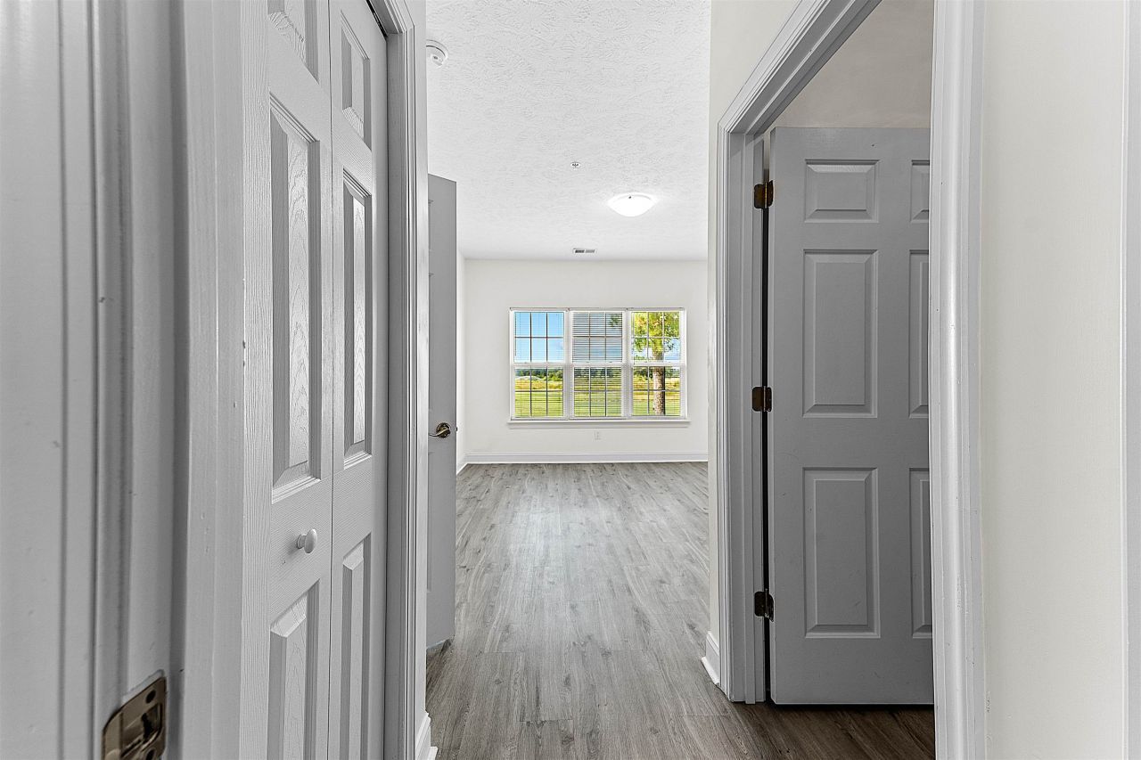 6010 Windsor Green Way  Photo 28