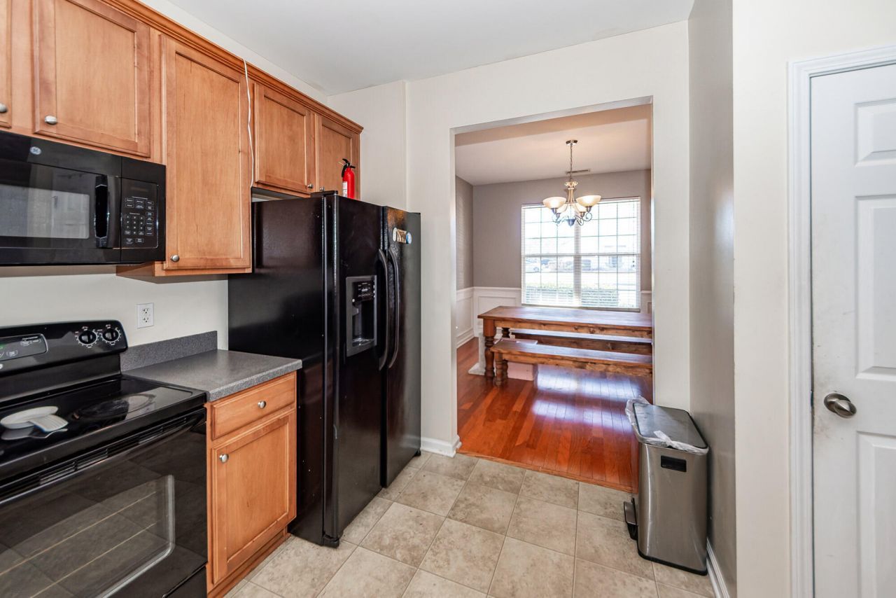 905 Hemingway Circle Photo 10