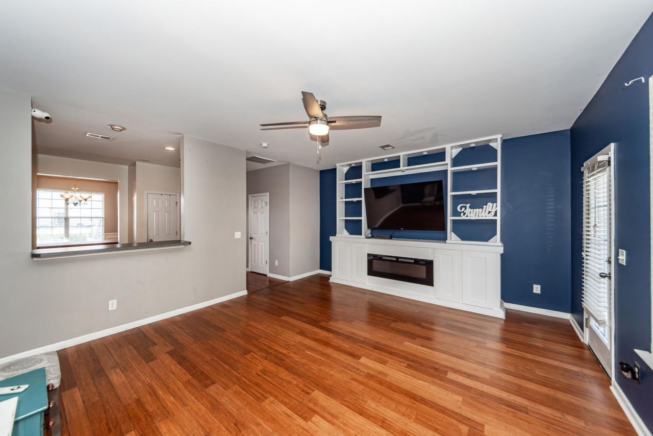 905 Hemingway Circle Photo 15