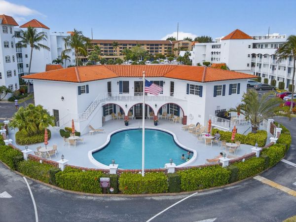 28 Yacht Club Drive, Unit 309, North Palm Beach, FL 33408