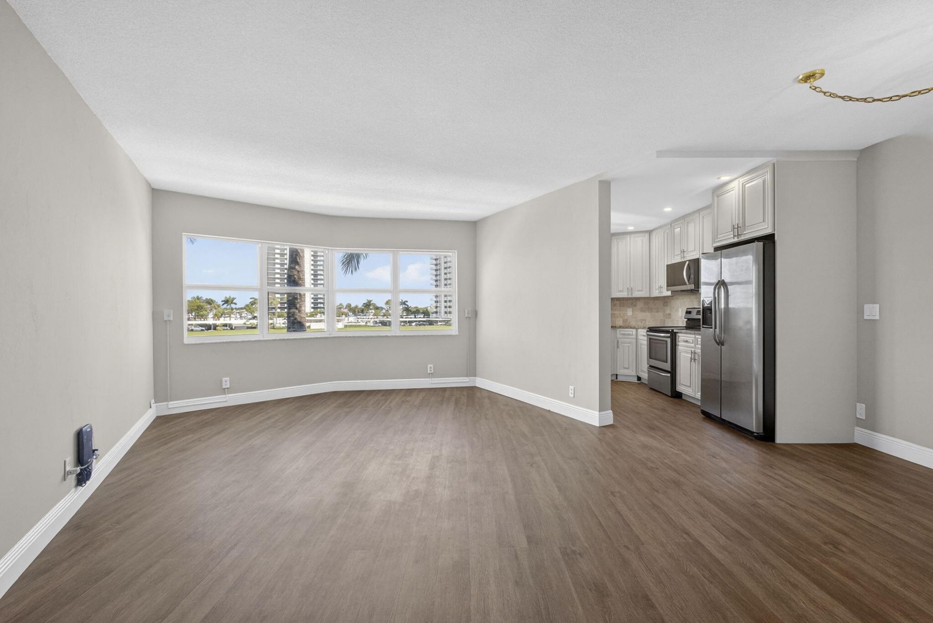 28 Yacht Club Drive, Unit 309, North Palm Beach, FL 33408 Photo