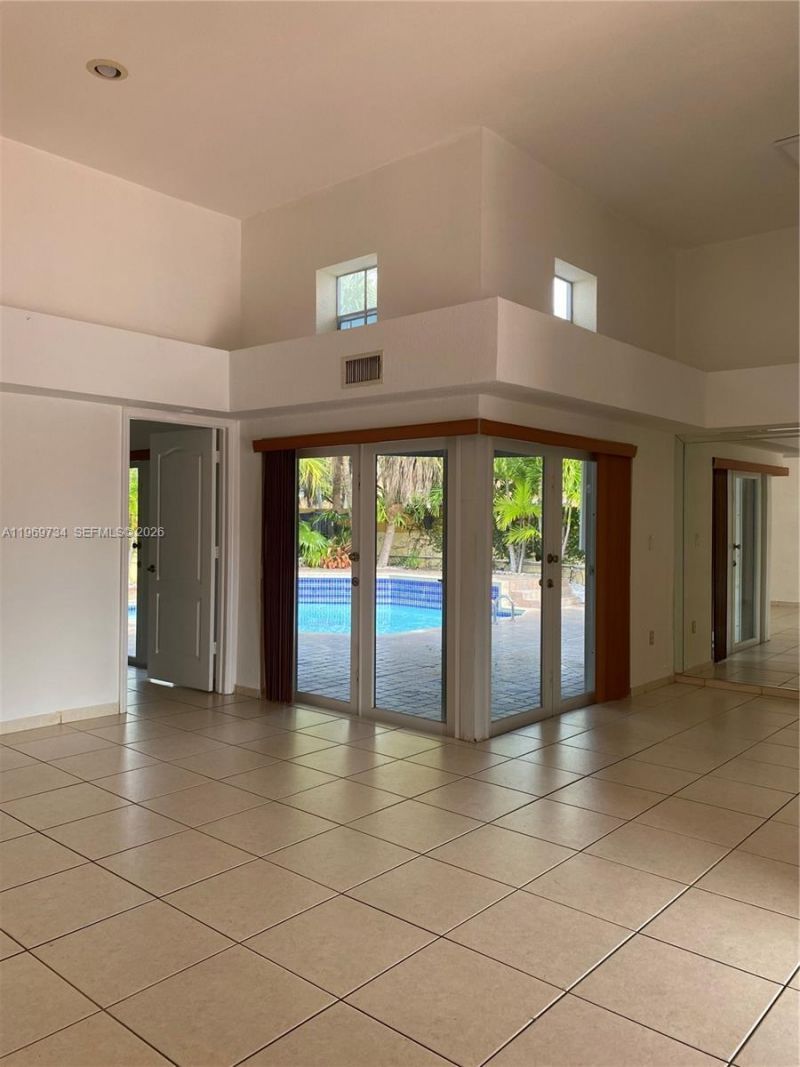 720 NW 123rd Ave, Miami, FL 33182 Photo