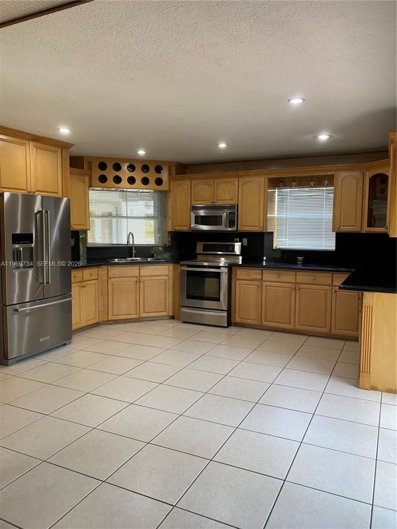 720 NW 123rd Ave, Miami, FL 33182 Photo