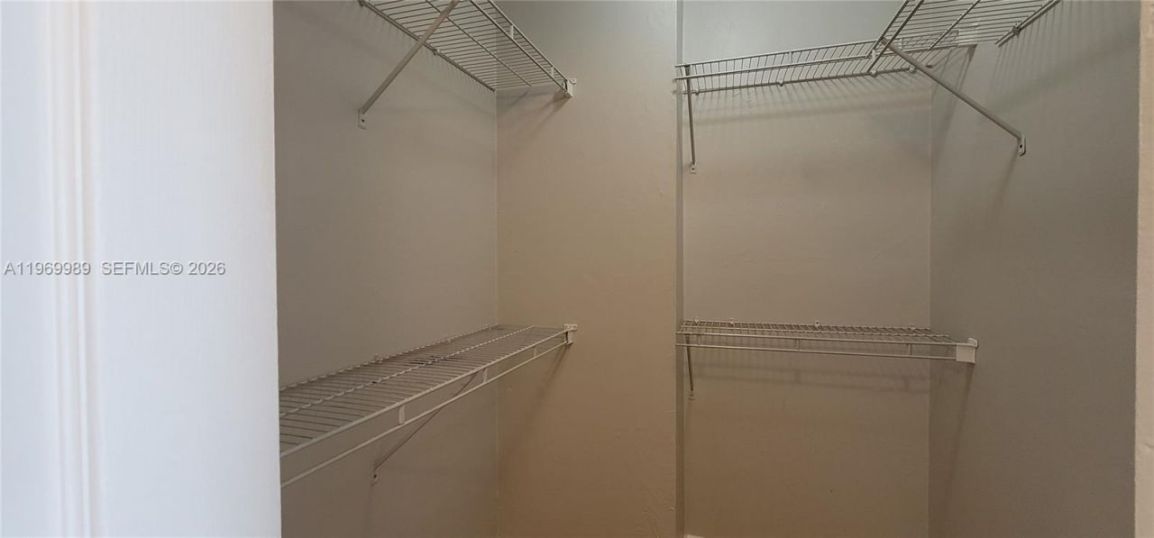 1300 NE Miami Gardens Dr , Unit 819E, Miami, FL 33179 Photo