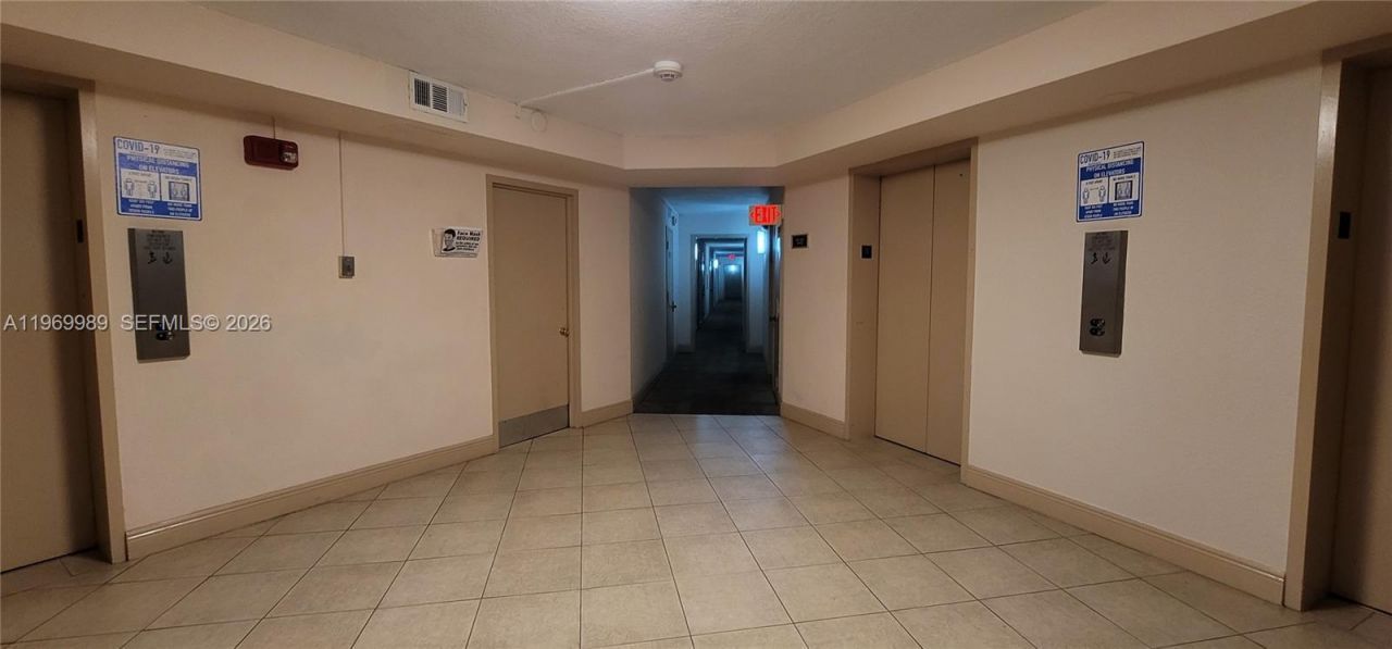 1300 NE Miami Gardens Dr , Unit 819E, Miami, FL 33179 Photo