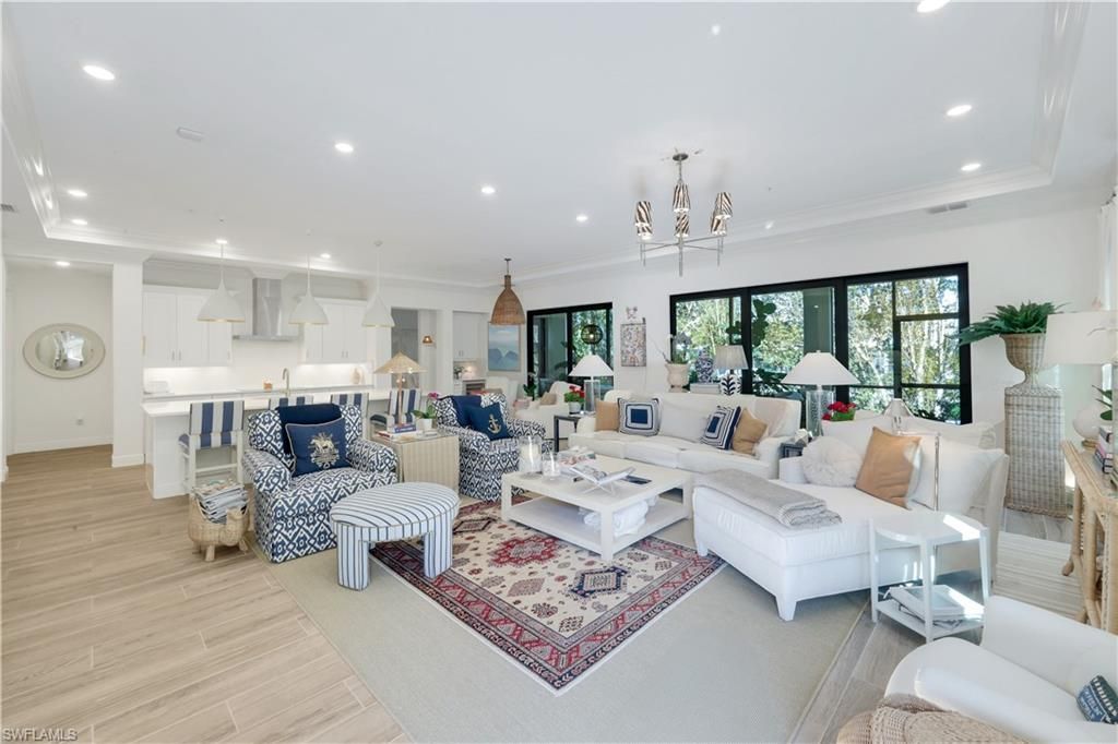 2472 Breakwater Way, Unit 11102, Naples, FL 34112 Photo