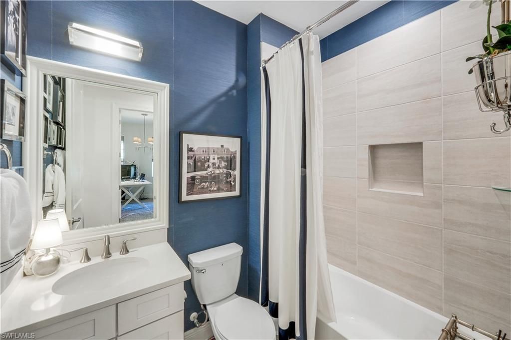 2472 Breakwater Way, Unit 11102, Naples, FL 34112 Photo