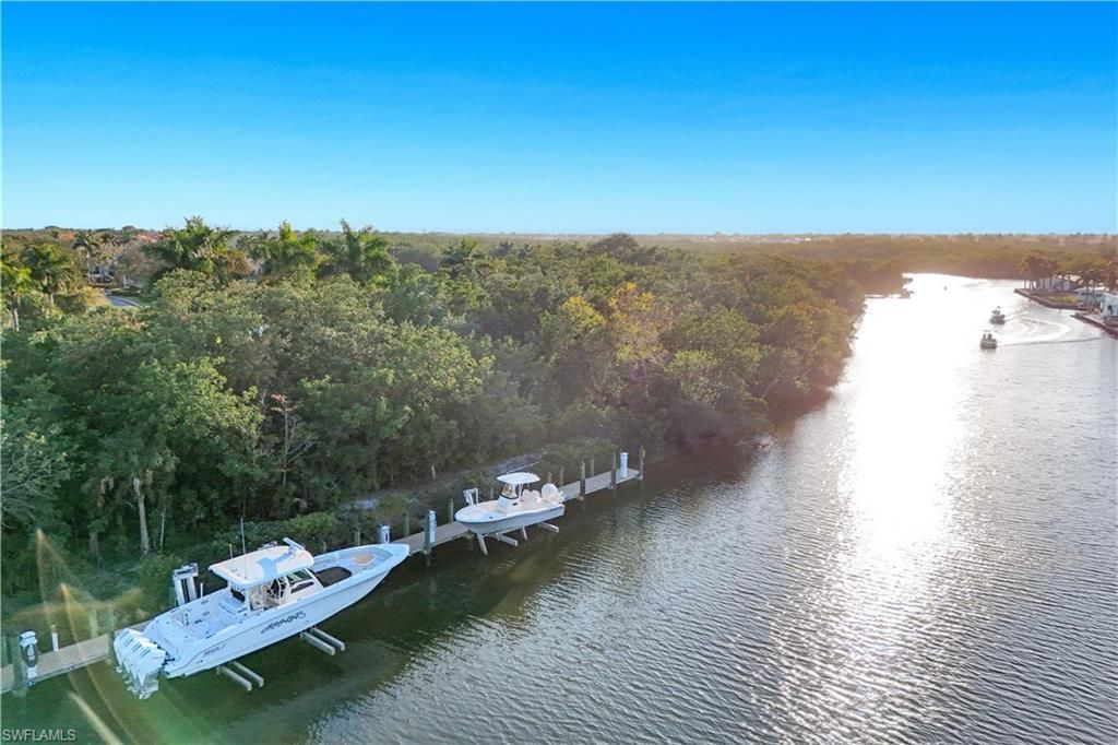 2472 Breakwater Way, Unit 11102, Naples, FL 34112 Photo